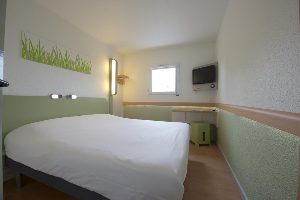 Ibis Budget Pau Lescar Exterior foto